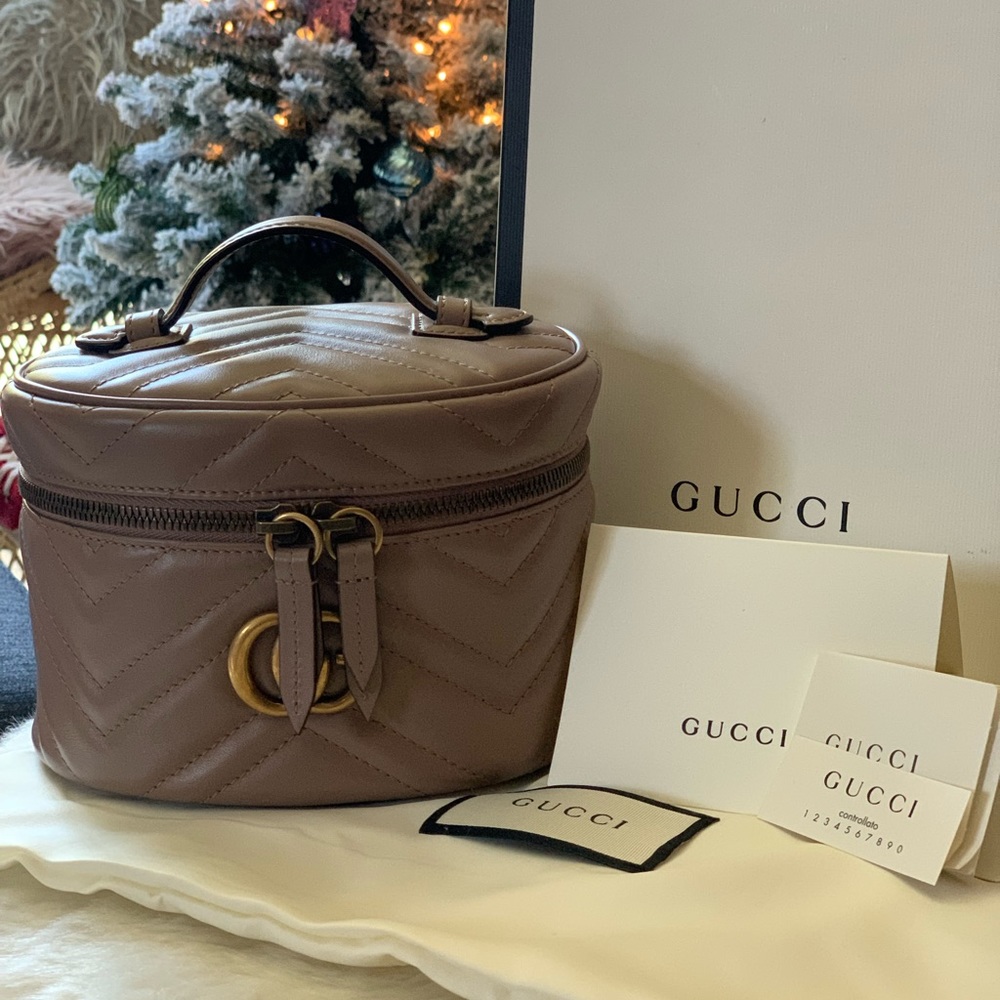 ⛔️SOLD⛔️Authentic Gucci Calfskin Matelasse Mini GG Marmont Backpack